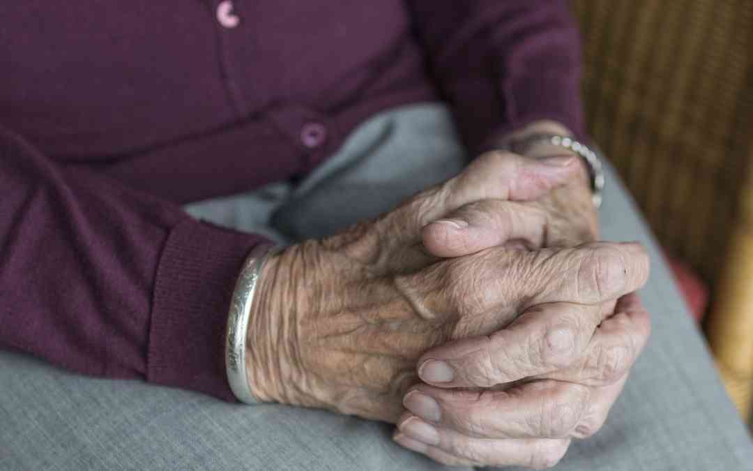Plano de saúde deve custear cirurgia cardiovascular a idosa de 93 anos