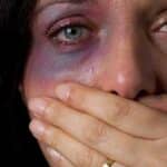 Aprovada maior prioridade em cirurgias para mulheres vítimas de violência doméstica.